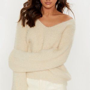 NWOT PrettyLittleThing Fuzzy Sweater - Cream